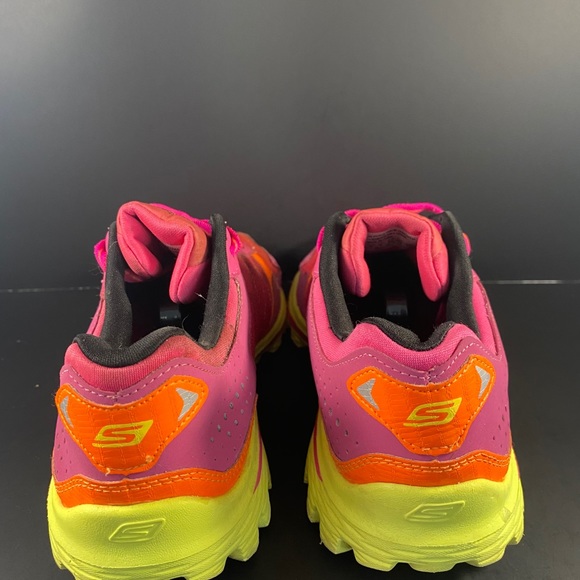 Women’s size 6 Skechers go walk flash - Picture 3 of 6